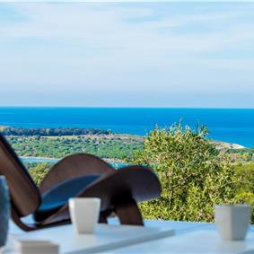 4 bedroom villa with infinity pool and sea view in Perithia, Corfu, sleeps 9